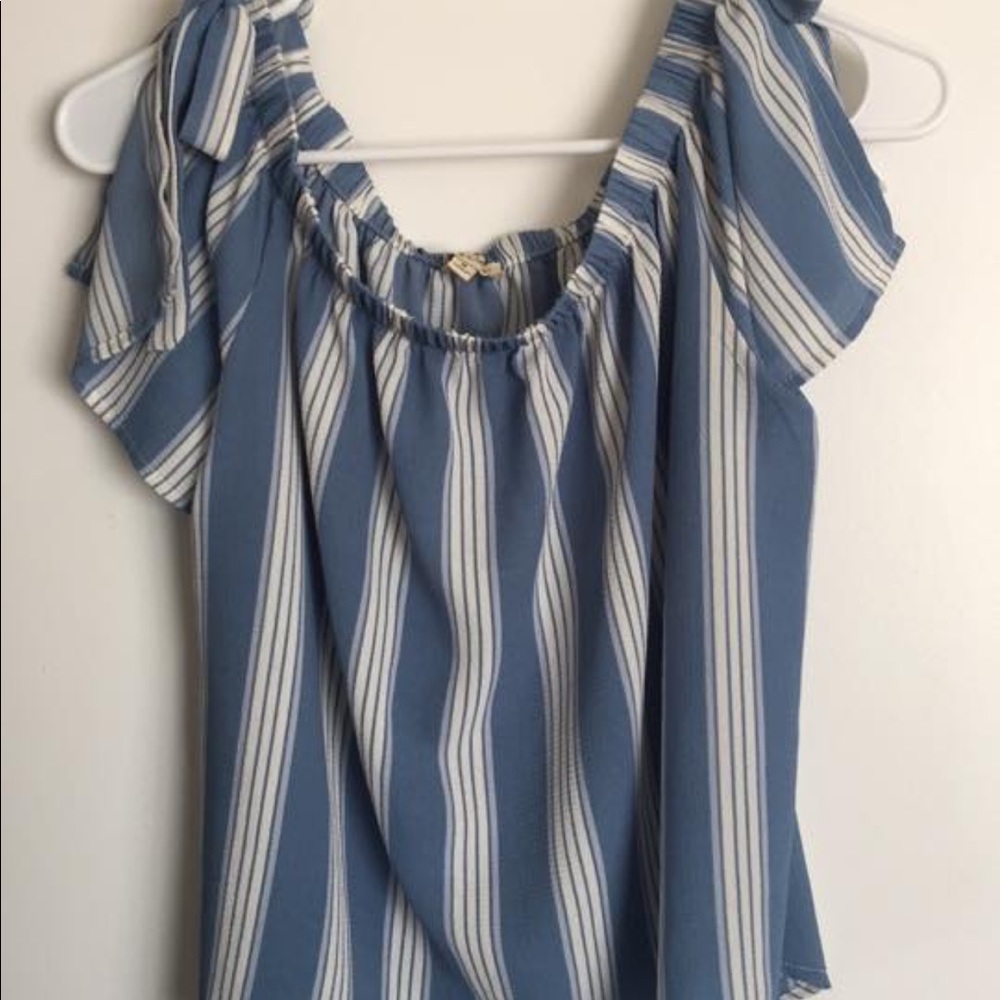 Off Shoulder Crop Top